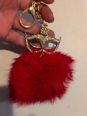 Gold Toned Masquerade Mask Red Fur  Pom-Pom Keychain